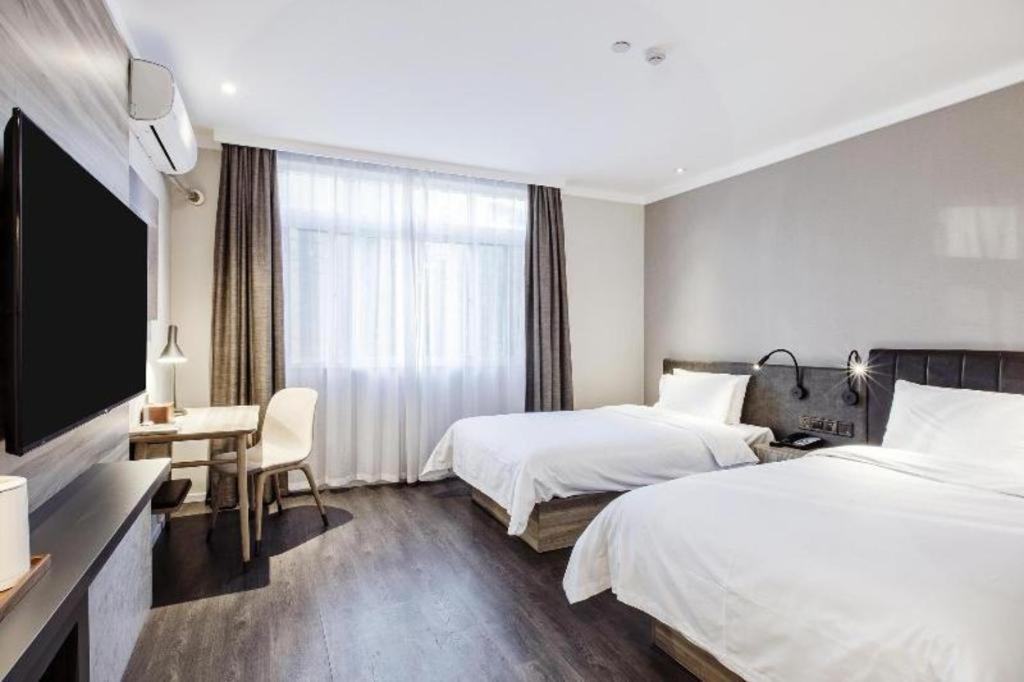 Hanting Premium Beiwaitan Hailun Road 2* Shanghai
