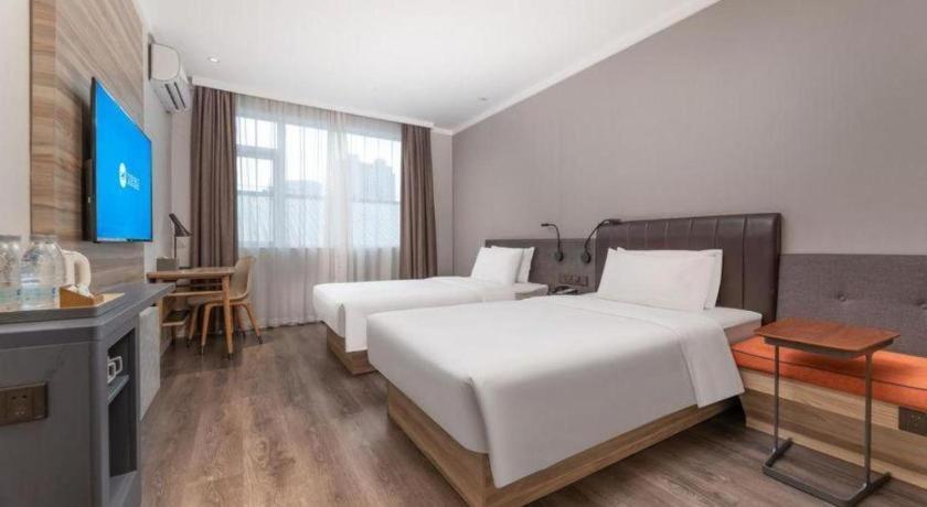 Hanting Premium Beiwaitan Hailun Road 2* Shanghai